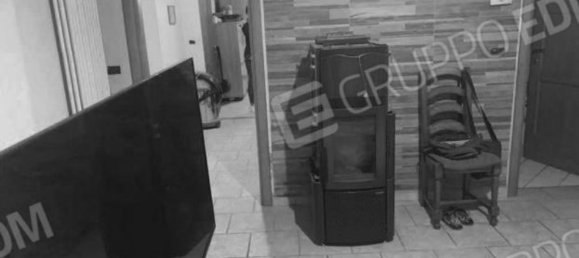 5 rooms Apartment in Jolanda di Savoia, Italy No. 25080 13