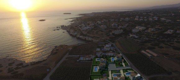 3 bedrooms House in Paphos, Cyprus No. 9718 2