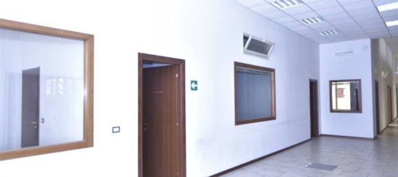 Entrepôt à Catania, Italy 641m² No. 163383 8