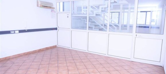 Entrepôt à Catania, Italy 641m² No. 163383 19