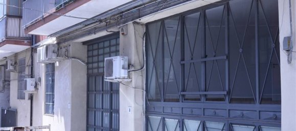 Entrepôt à Catania, Italy 641m² No. 163383 2