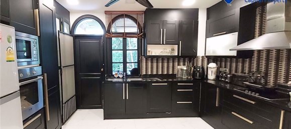 5 bedrooms Cafe / restaurant in Bang Lamung, Thailand No. 11731 4