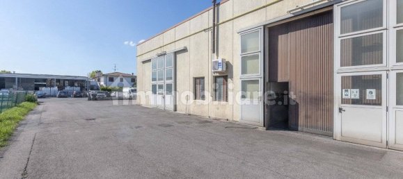 Lagerhaus in Castel Guelfo di Bologna, Italy 1600m², Nr. 85890 19