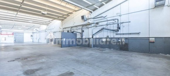 Lagerhaus in Castel Guelfo di Bologna, Italy 1600m², Nr. 85890 2