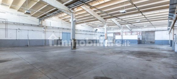 Lagerhaus in Castel Guelfo di Bologna, Italy 1600m², Nr. 85890 7