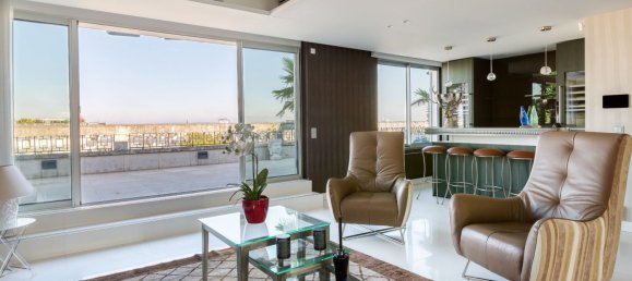 4 bedrooms Penthouse in Paris, France No. 168053 7