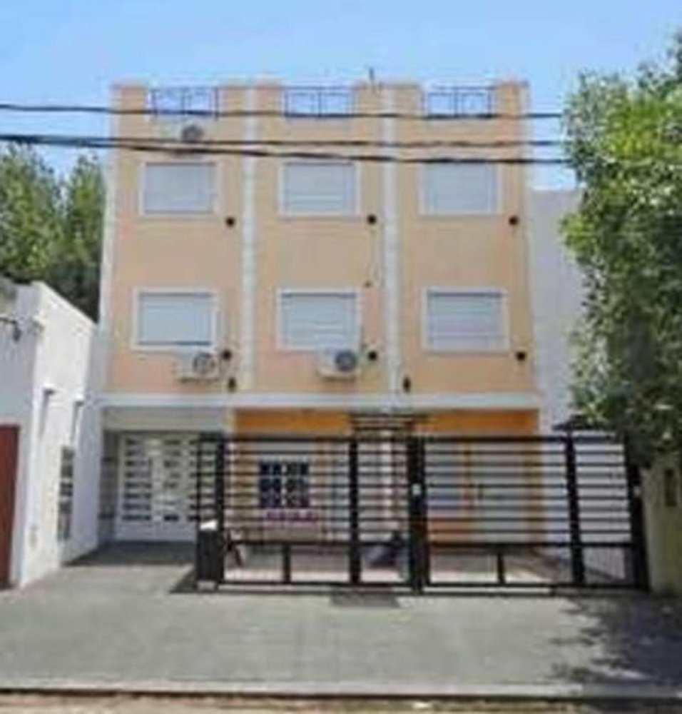 Studio in Bermudez, Argentina No. 893