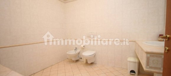 5 rooms Office in Como, Italy No. 11954 8