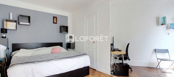 1 bedroom Apartment in Paris, France No. 313081 10