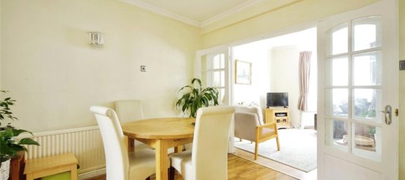 3 Schlafzimmer Haus in Leytonstone, United Kingdom, Nr. 11545 2