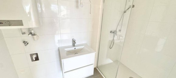 2 rooms Apartment in Hietzing, Austria No. 141270 5