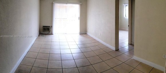 1 dormitorio propiedad comercial en alquiler en Miami, Miami-Dade, Florida, USA № 615035 2