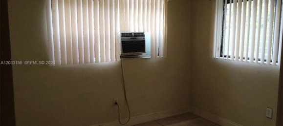 1 dormitorio propiedad comercial en alquiler en Miami, Miami-Dade, Florida, USA № 615035 11