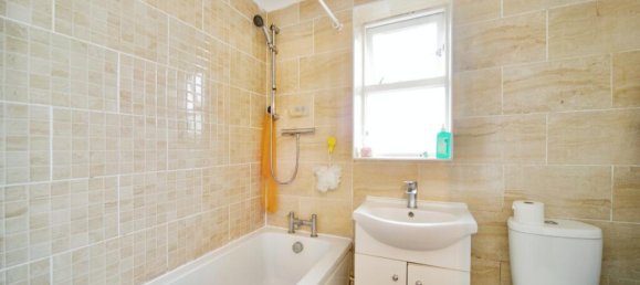 1 bedroom Apartment in Enfield, United Kingdom No. 11539 10