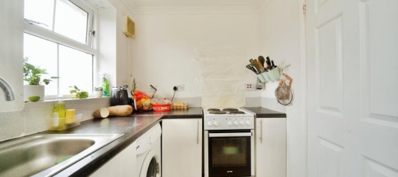 1 bedroom Apartment in Enfield, United Kingdom No. 11539 5