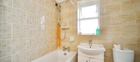 1 bedroom Apartment in Enfield, United Kingdom No. 11539 8