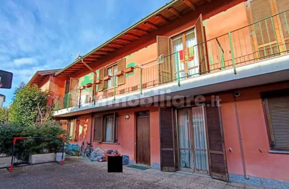 3 Schlafzimmer Wohnung in Robecchetto con Induno, Italy, Nr. 286845