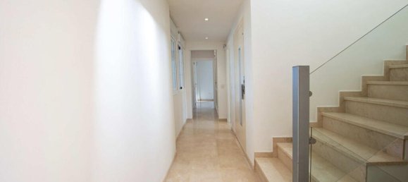 7 Schlafzimmer Villa in Alameda, Spain, Nr. 177878 6