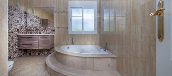 7 Schlafzimmer Villa in Alameda, Spain, Nr. 177878 42