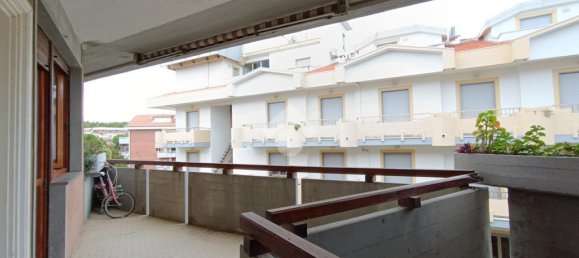 Квартира с 2 спальнями в Пинето, Италия № 160184 21