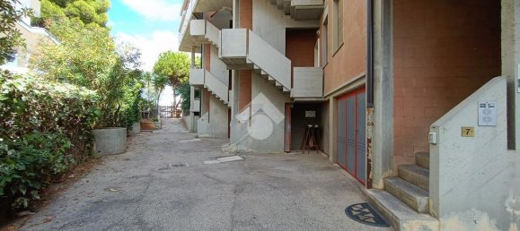 Квартира с 2 спальнями в Пинето, Италия № 160184 25