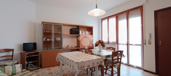 Квартира с 2 спальнями в Пинето, Италия № 160184 5