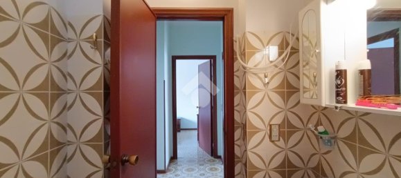 Квартира с 2 спальнями в Пинето, Италия № 160184 17