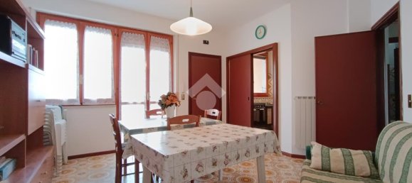 Квартира с 2 спальнями в Пинето, Италия № 160184 4