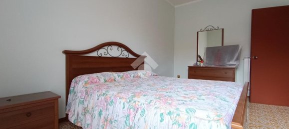 Квартира с 2 спальнями в Пинето, Италия № 160184 10