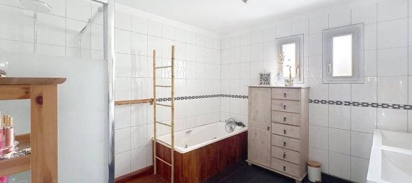 3 bedrooms Villa in Saint-Just-Saint-Rambert, France No. 329514 6