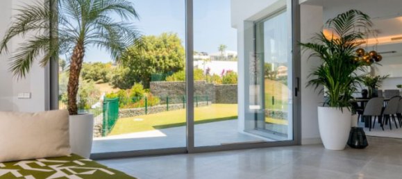 4 غرف نوم فيلا في Marbella, Spain رقم 4618 19