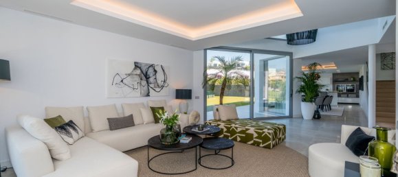 4 غرف نوم فيلا في Marbella, Spain رقم 4618 26