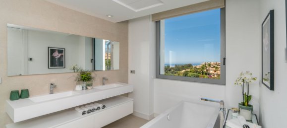 4 غرف نوم فيلا في Marbella, Spain رقم 4618 8