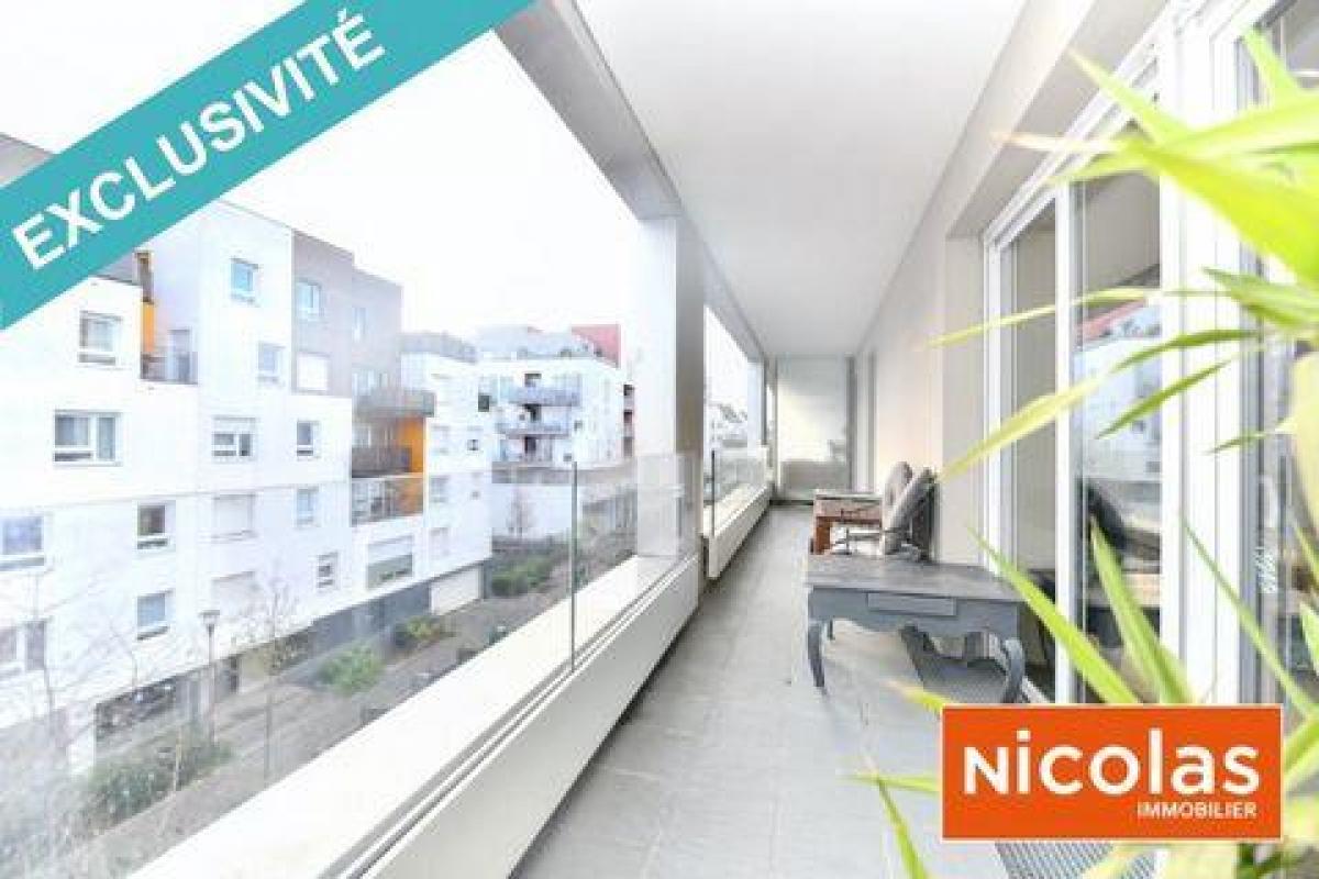 4 bedrooms Condo in Massy, France No. 34128