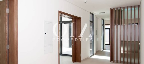 5 bedrooms Villa in Yas Island, UAE No. 20544 10