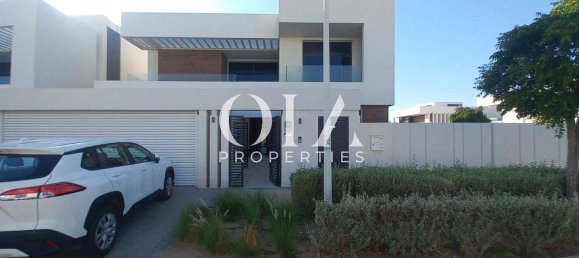 5 bedrooms Villa in Yas Island, UAE No. 20544 2