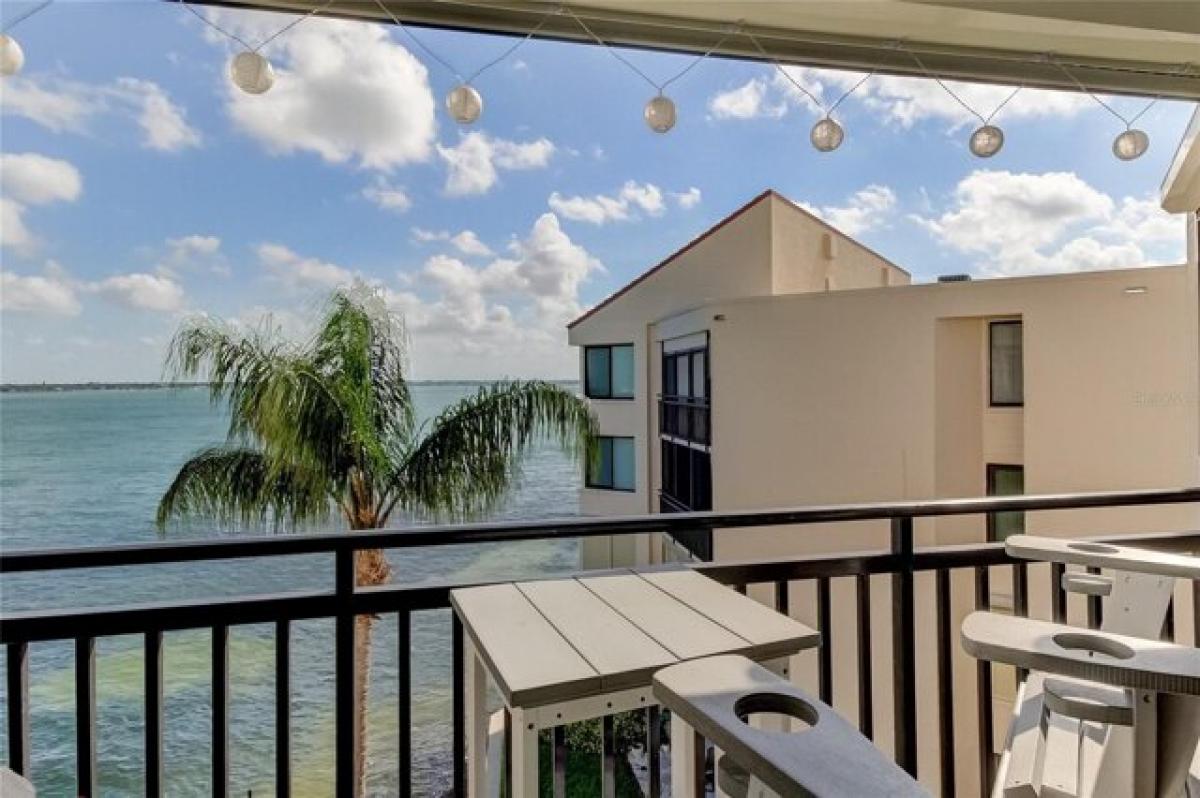 2 bedrooms House in Saint Petersburg, USA No. 414701