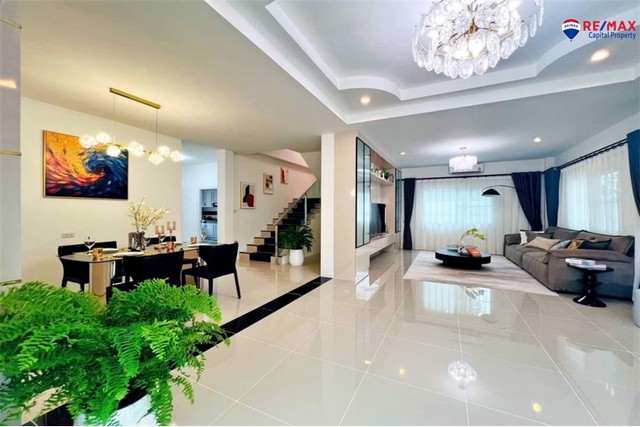 3 غرف نوم مقهى / مطعم في Pattaya, Thailand رقم 12848