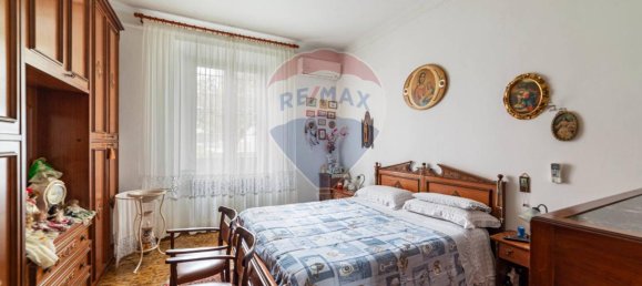 5 rooms Apartment in Monsano, Italy No. 3088 5