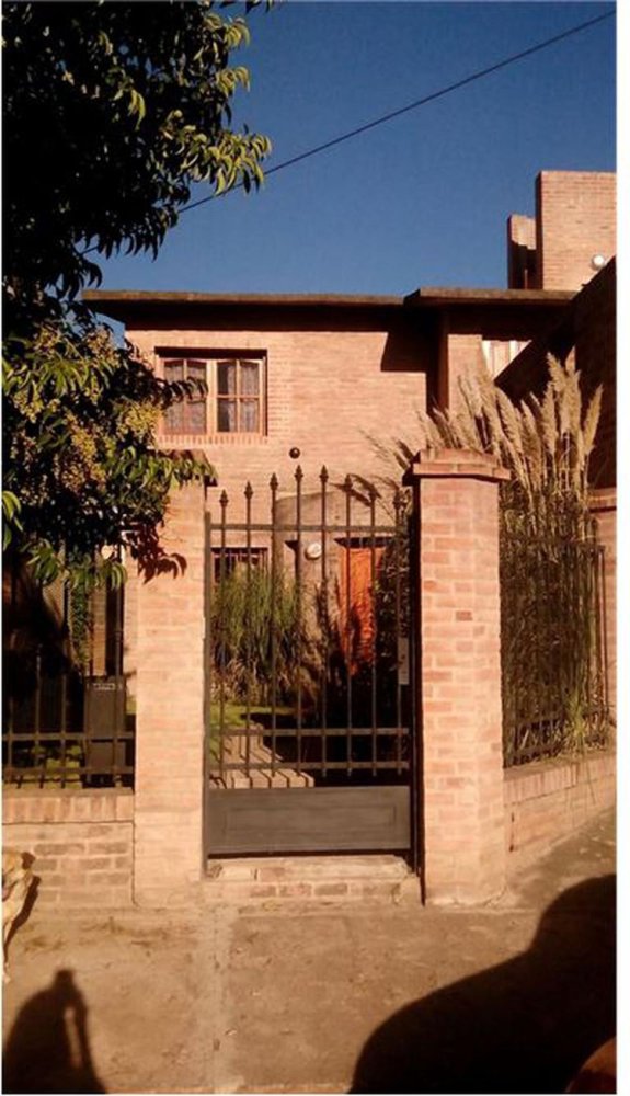 3 bedrooms House in Cordoba, Argentina No. 58375
