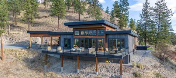 Casa de 3 dormitorios en British Columbia, Canada No. 1222 3