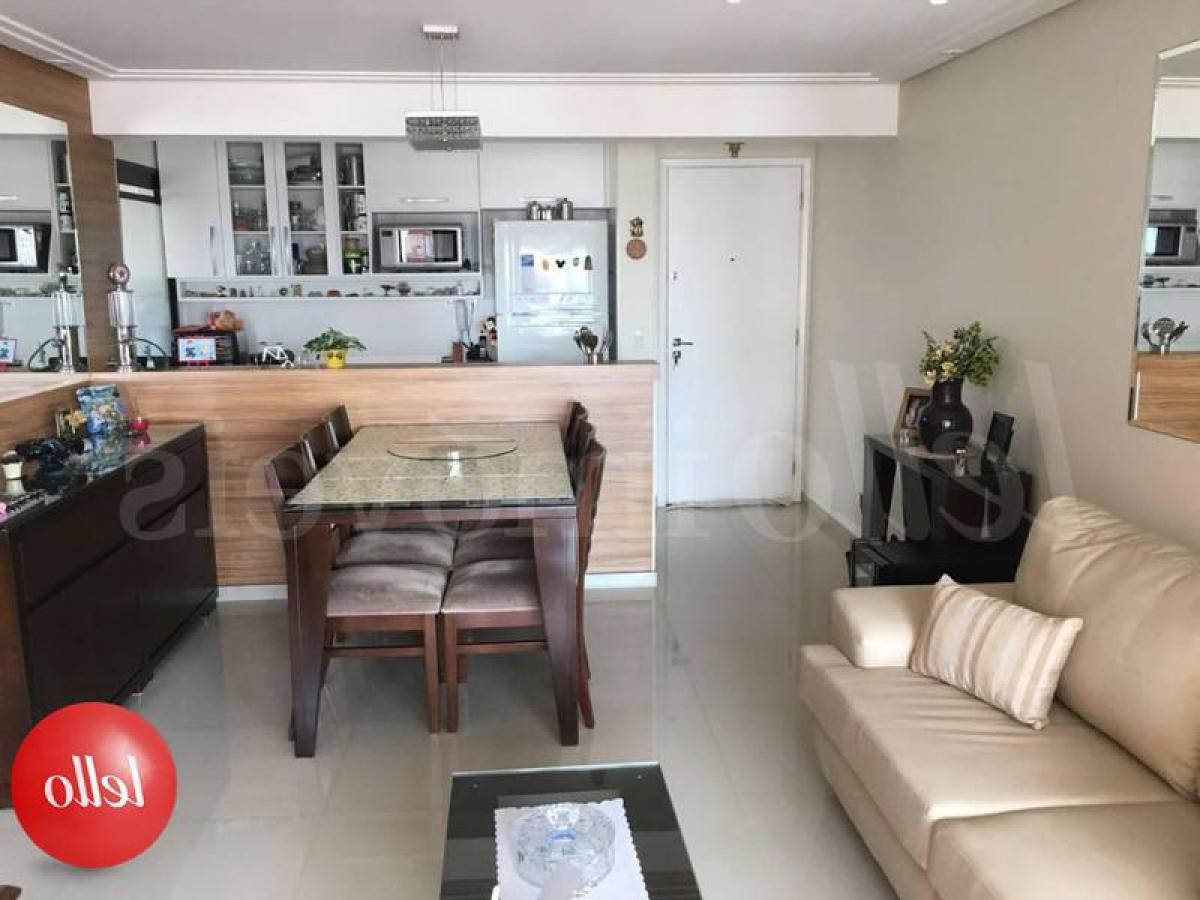 Apartamento de 3 dormitorios en Sao Paulo, Brazil No. 528152