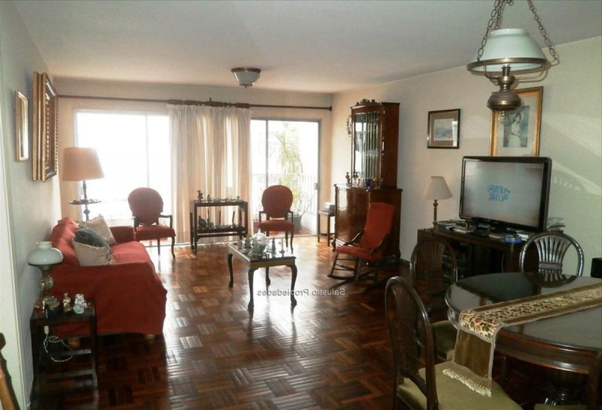 4 bedrooms Apartment in Montevideo, Uruguay No. 92
