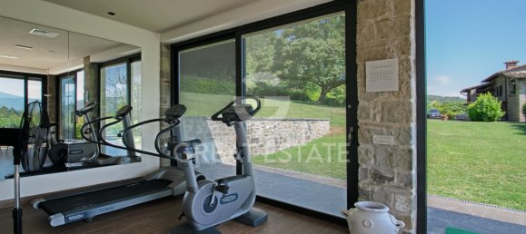 6 bedrooms Villa in Castel Focognano, Italy No. 271934 37