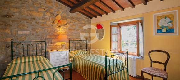 6 bedrooms Villa in Castel Focognano, Italy No. 271934 30