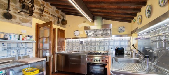 6 bedrooms Villa in Castel Focognano, Italy No. 271934 21