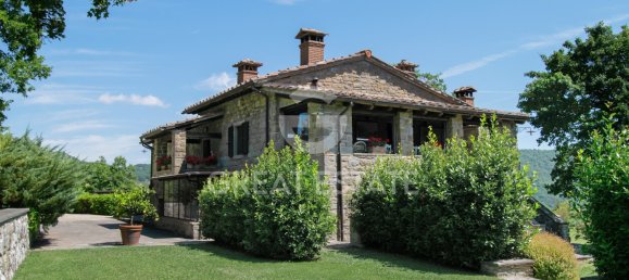 6 bedrooms Villa in Castel Focognano, Italy No. 271934 9