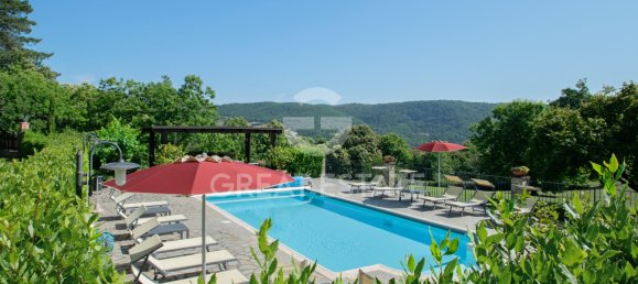 6 bedrooms Villa in Castel Focognano, Italy No. 271934 4