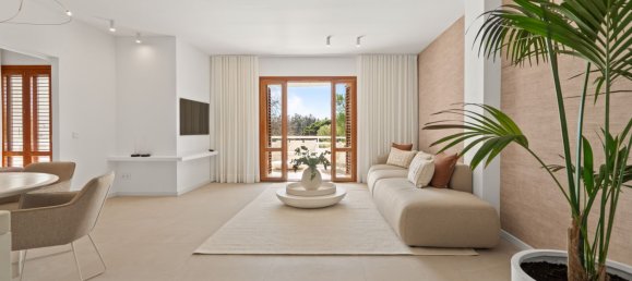 3 bedrooms Apartment in Marbella, Spain No. 135023 2