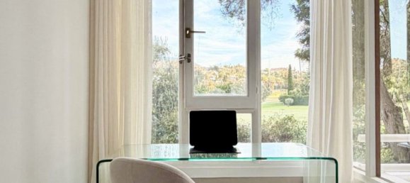 3 bedrooms Apartment in Marbella, Spain No. 135023 4